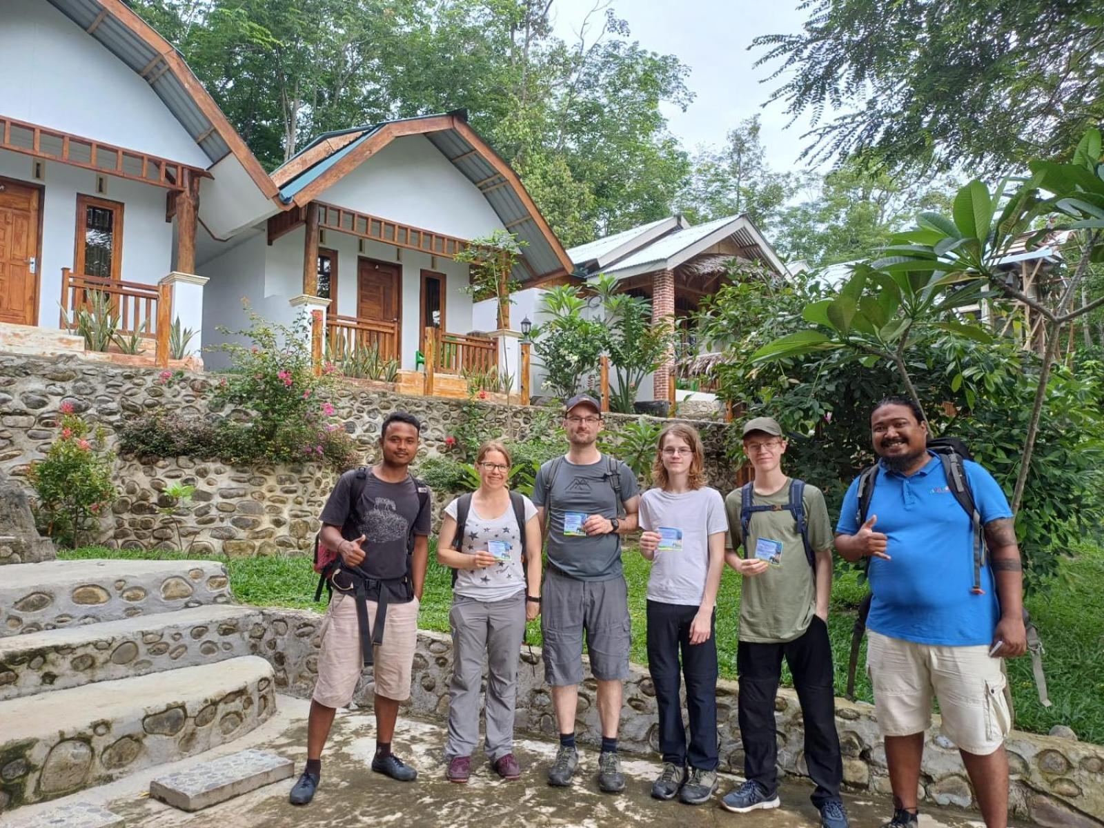 Asim Paris Guesthouse & Jungle Trekking Bukit Lawang Zimmer foto